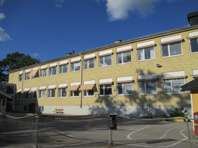 Lågstadiet på Överumsskolan. Bilden tagen 2013-08-25.